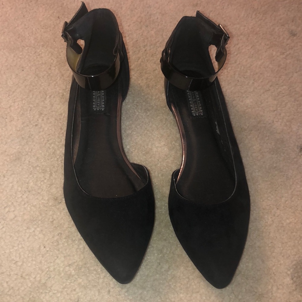 Urban Outfitters Black Flats
